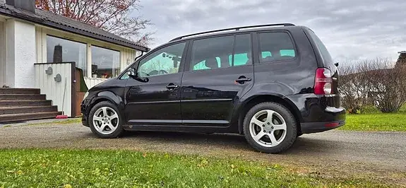 Volkswagen Touran 2007 photo 4