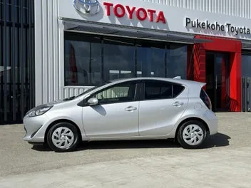 Toyota Aqua 2021 photo 5