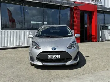 Toyota Aqua 2021 photo 4