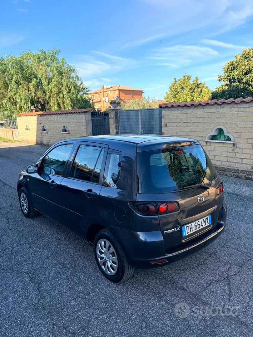 Mazda 2 2007 photo 4