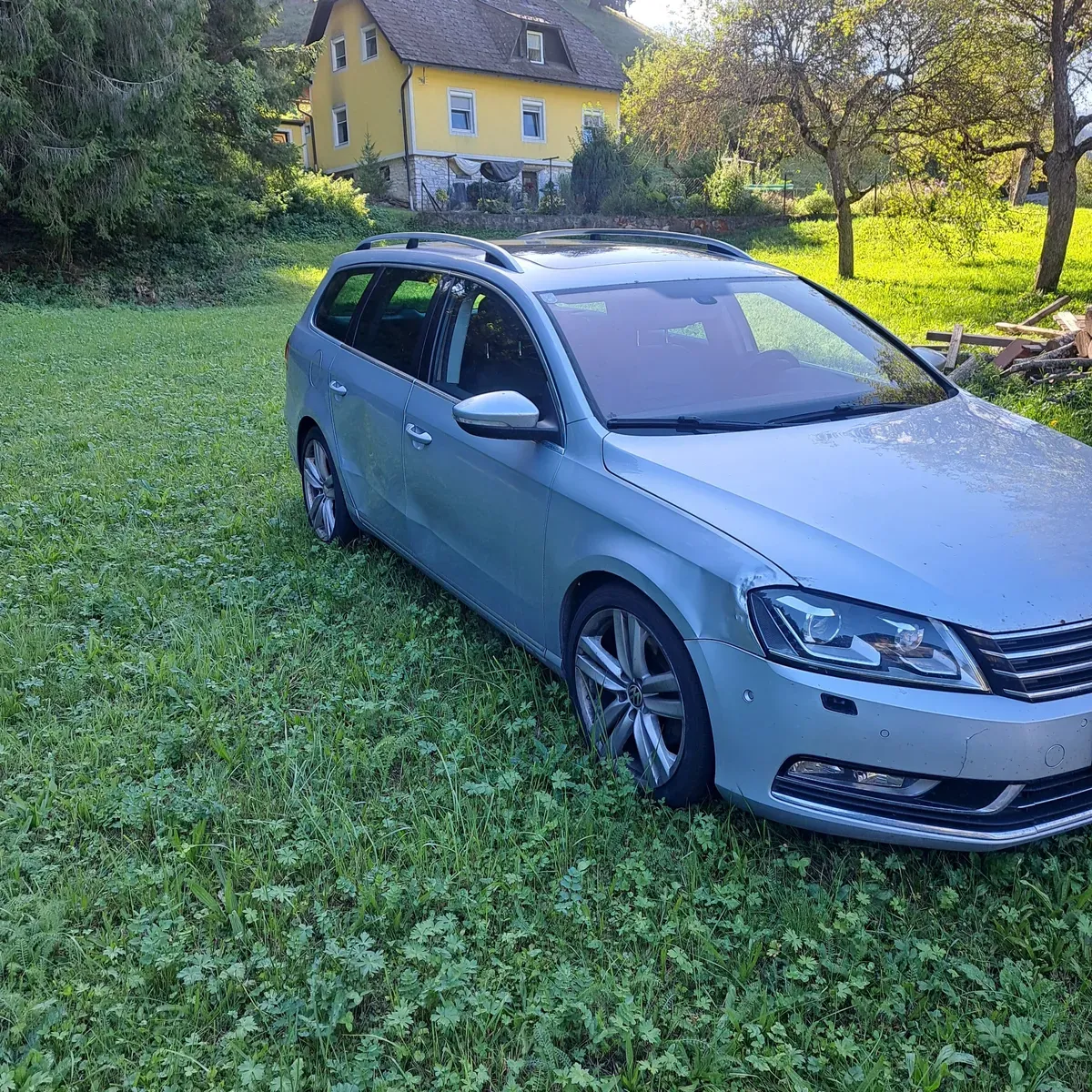 Volkswagen Passat 2012 photo 2