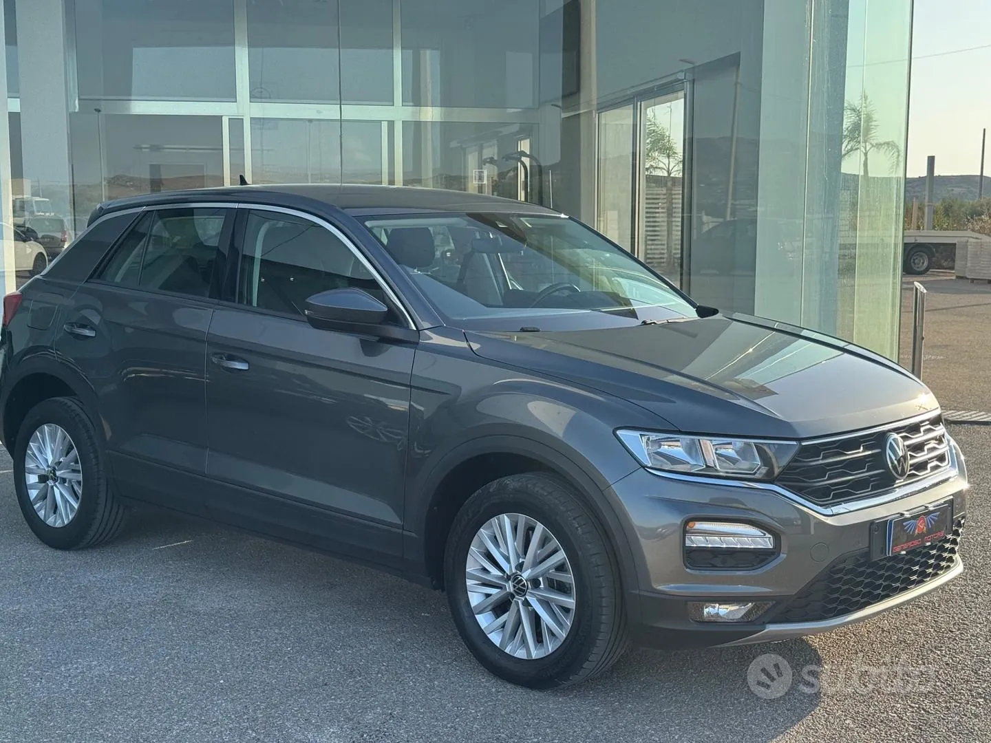 Volkswagen T-Roc 2021 photo 2