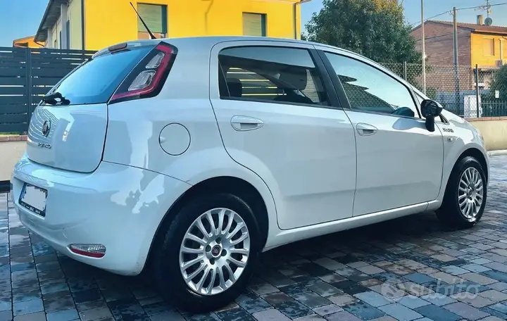 Fiat Punto 2014 photo 3