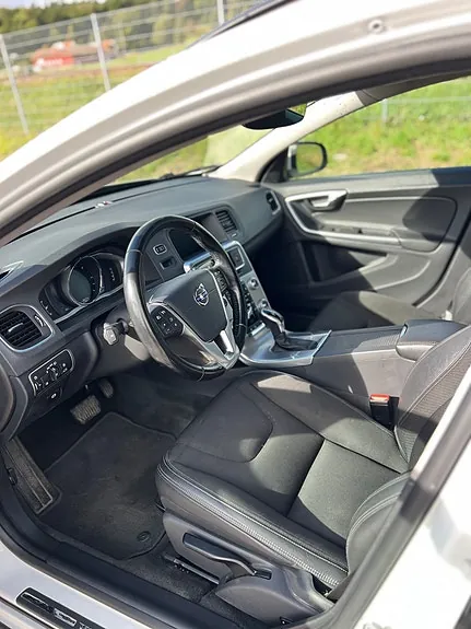 Volvo V60 2017 photo 5