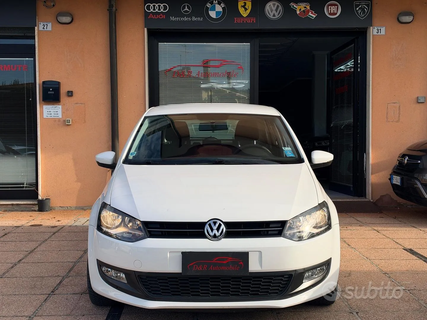 Volkswagen Polo 2011 photo 2