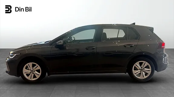 Volkswagen Golf I 2026 photo 2