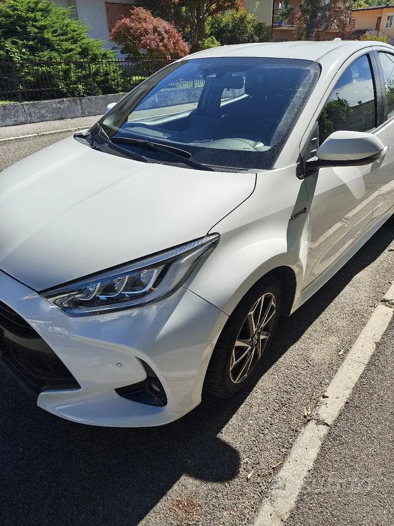 Toyota Yaris 2021 photo 3