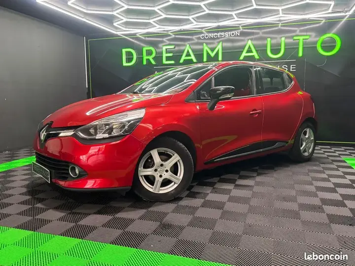 Renault Clio 2012 photo 2