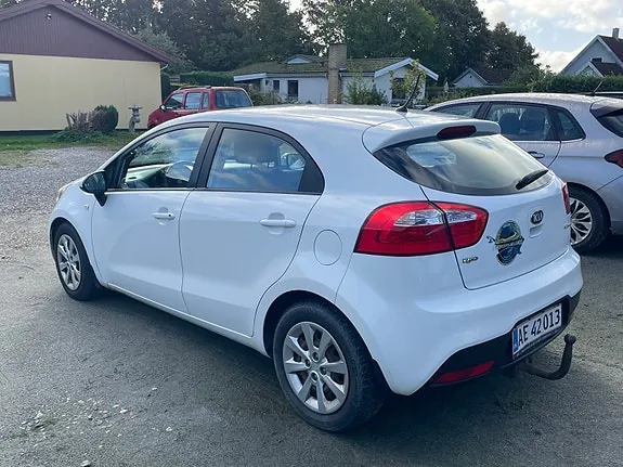Kia Rio 2013 photo 4