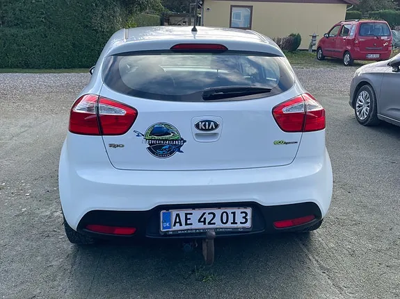 Kia Rio 2013 photo 5