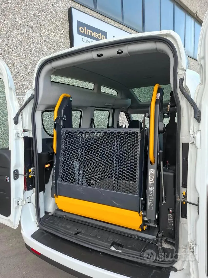 Fiat Doblò 2022 photo 3