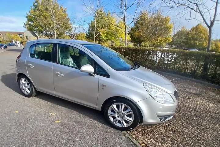 Vauxhall Corsa 2010 photo 4