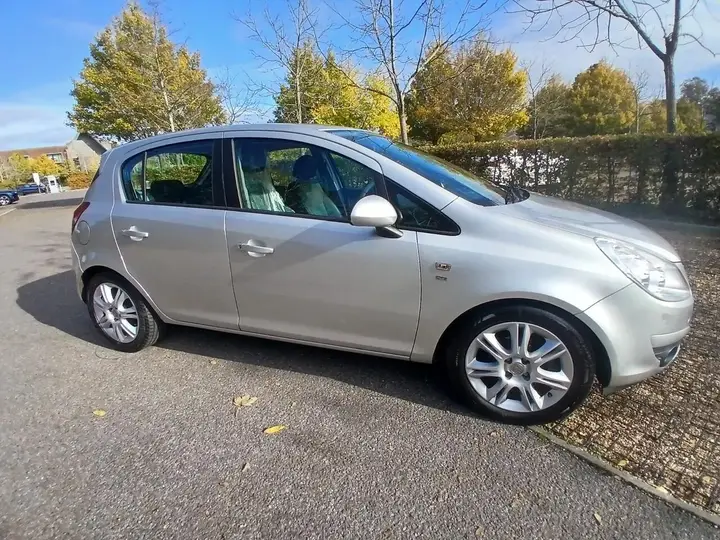 Vauxhall Corsa 2010 photo 5
