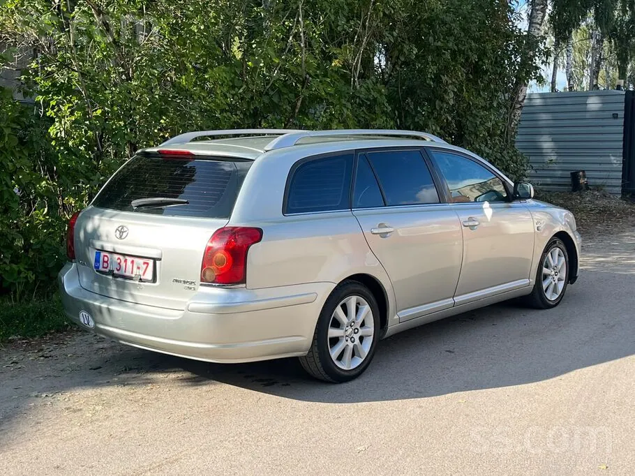 Toyota Avensis 2005 photo 5