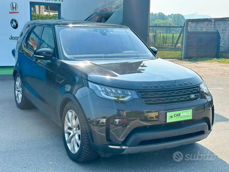 Land Rover Discovery 2017 photo 2