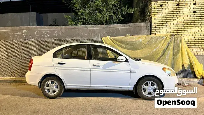 Hyundai Accent 2011 photo 3