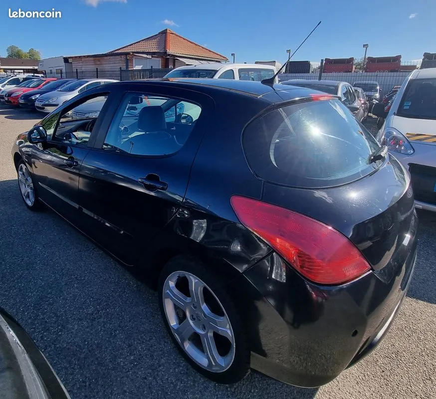 Peugeot 308 2008 photo 3