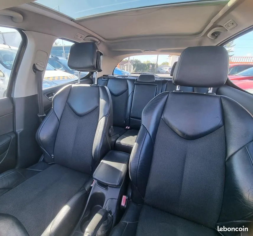 Peugeot 308 2008 photo 5
