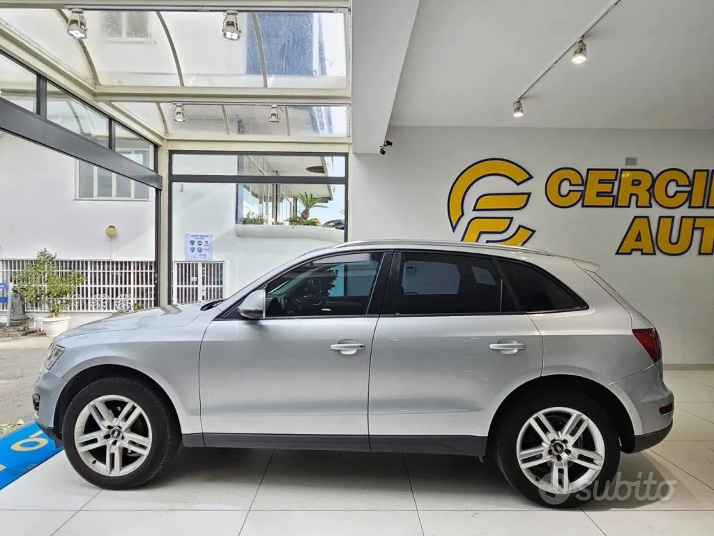 Audi Q5 2009 photo 2
