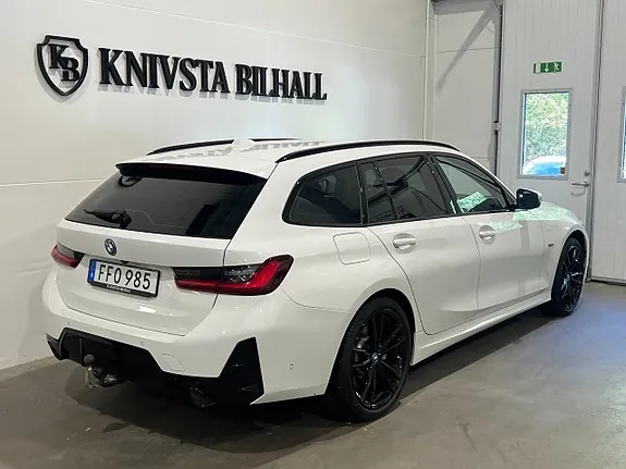 BMW 330E 2023 photo 4