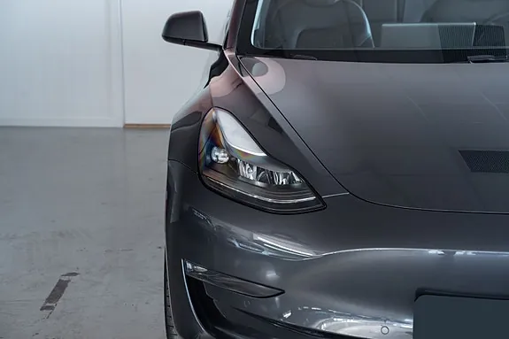 Tesla Model 3 2022 photo 3