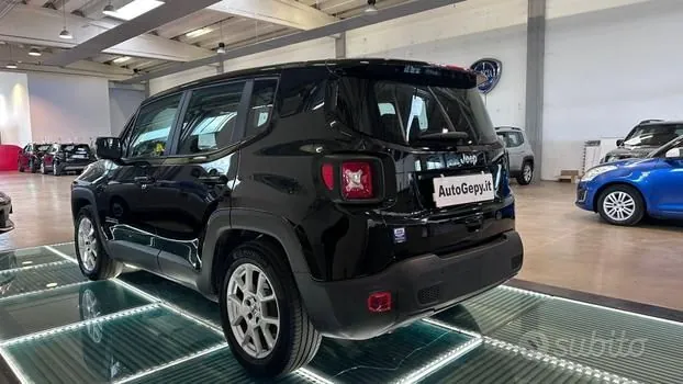 Jeep Renegade 2023 photo 4