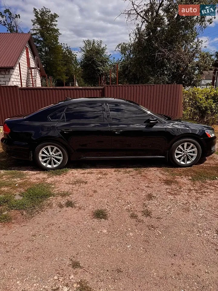 Volkswagen Passat 2013 photo 4