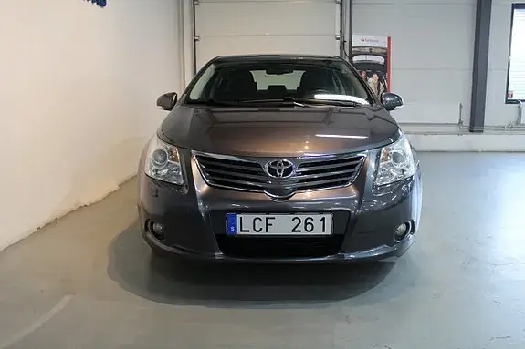 Toyota Avensis 2010 photo 5