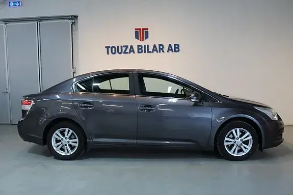 Toyota Avensis 2010 photo 4