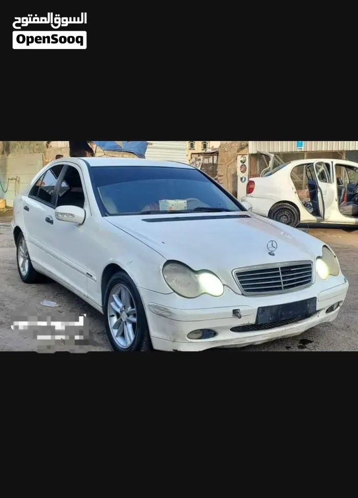 Mercedes-Benz C-Class 2004 photo 3