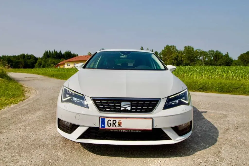 Seat Leon 2018 photo 2