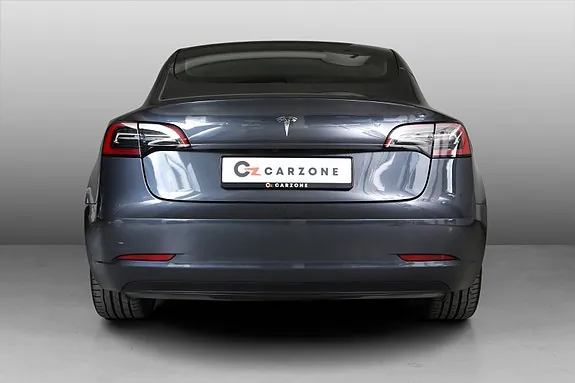 Tesla Model 3 2023 photo 5