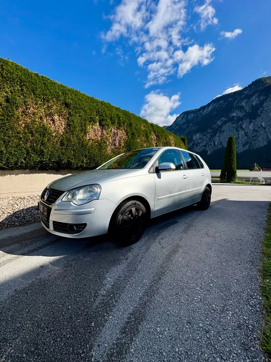 Volkswagen Polo 2005 photo 2