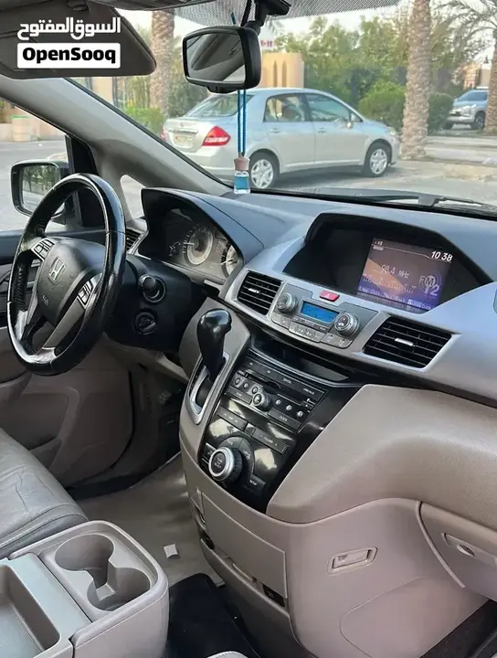 Honda Odyssey 2013 photo 4