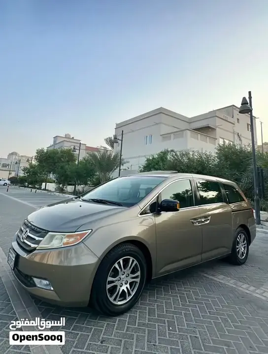 Honda Odyssey 2013 photo 3
