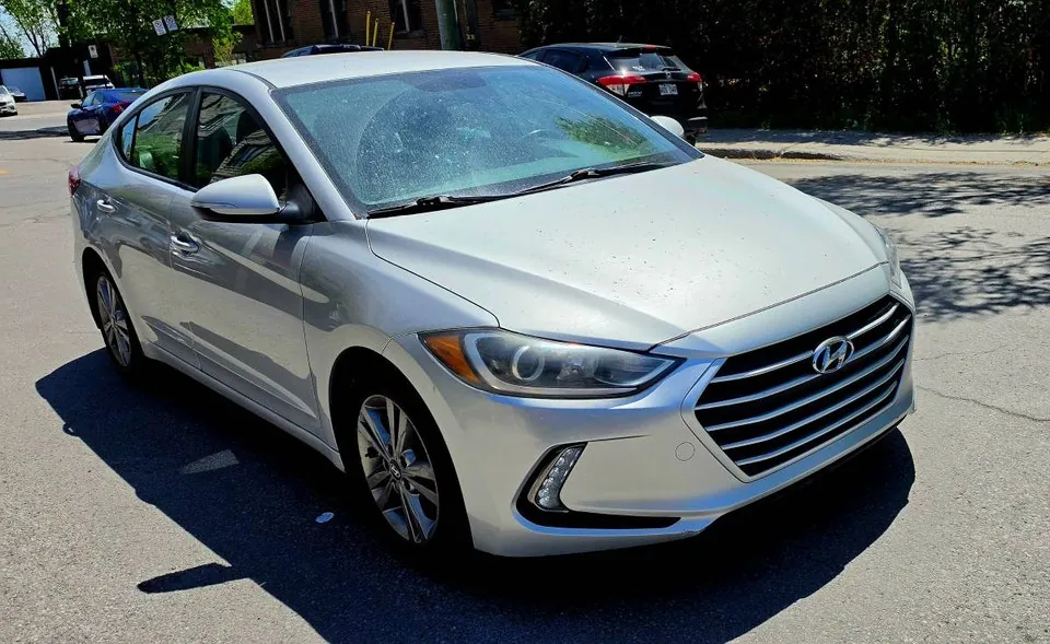Hyundai Elantra 2018 photo 2