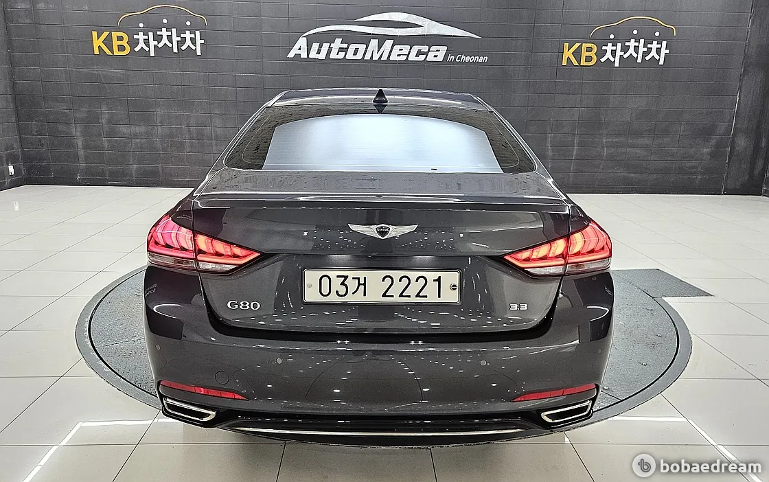 Genesis G80 2017 photo 3