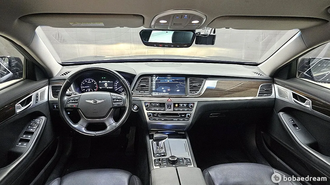 Genesis G80 2017 photo 4
