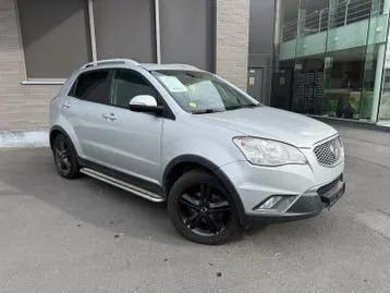 KG Mobility Korando 2013 photo 3