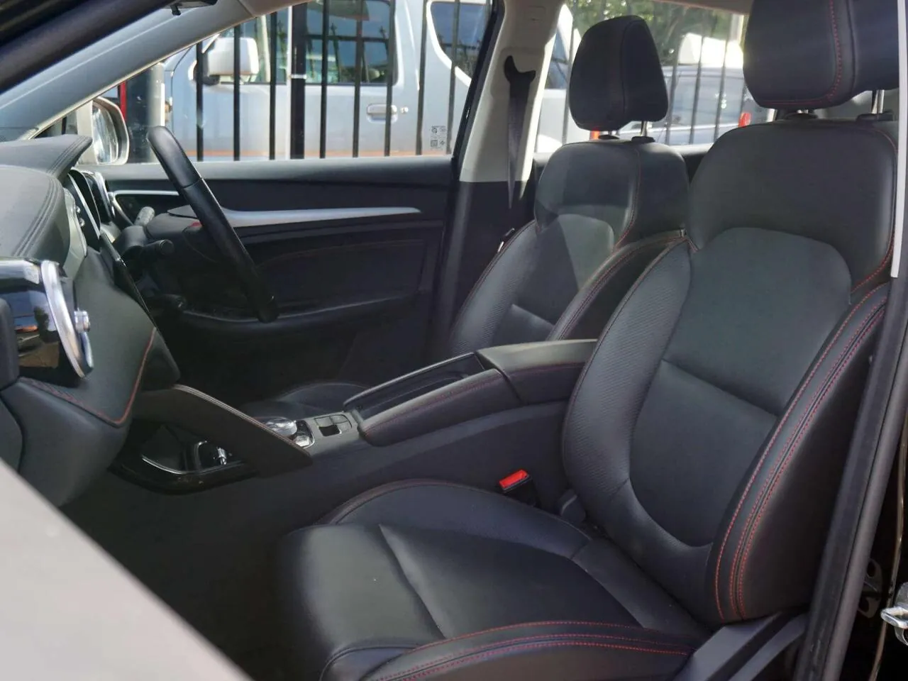 MG Mg Zs 2022 photo 3