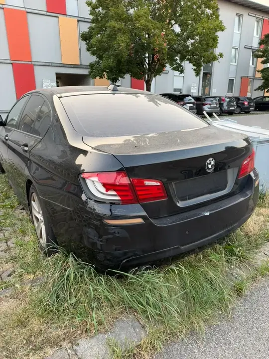 BMW 5 Series 2010 photo 3
