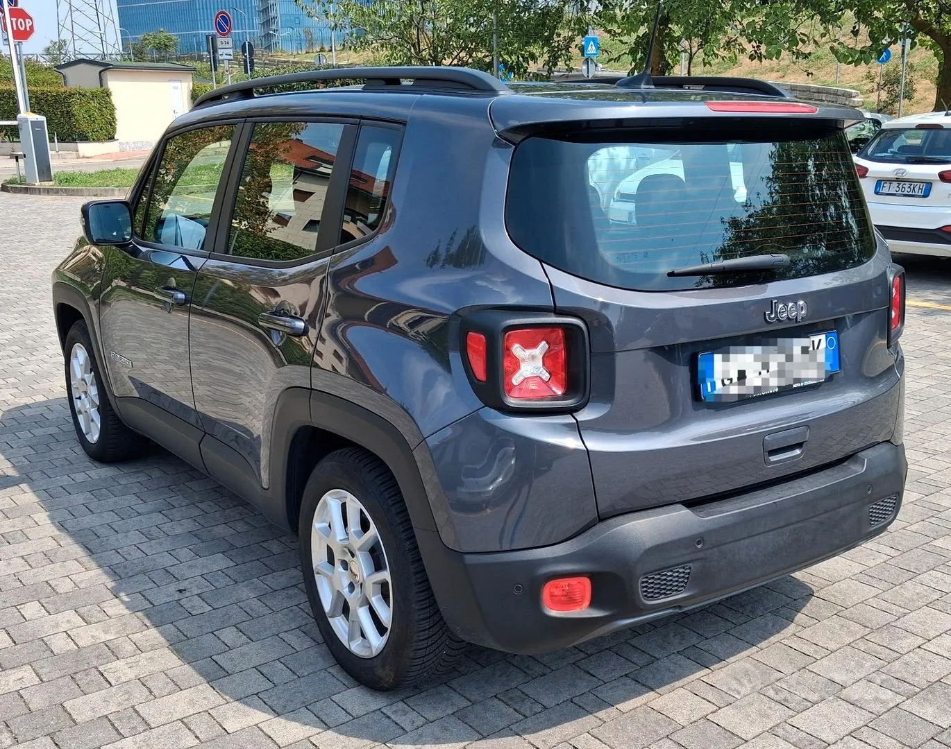 Jeep Renegade 2024 photo 3