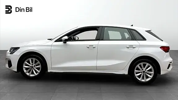 Audi A3 2024 photo 2