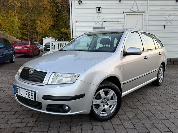Skoda Fabia 2007 photo 2