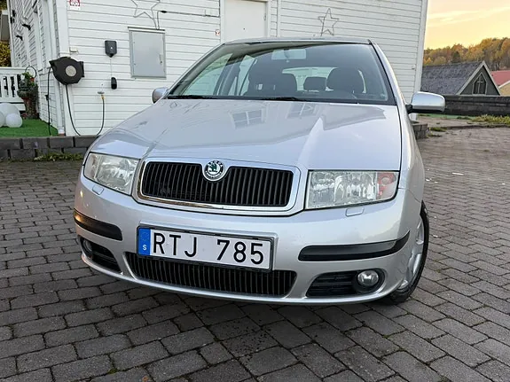Skoda Fabia 2007 photo 5