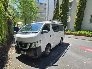Nissan Nv350 2018 photo 2