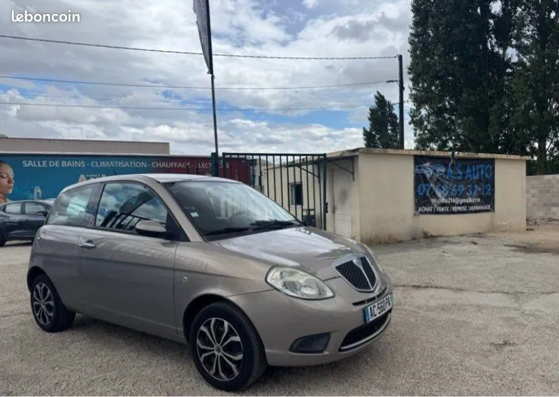 Lancia Ypsilon 2009 photo 2