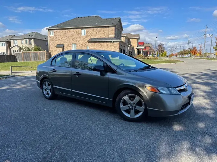 Honda Civic 2006 photo 3