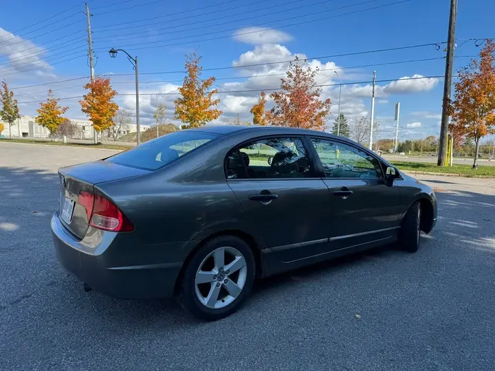 Honda Civic 2006 photo 4