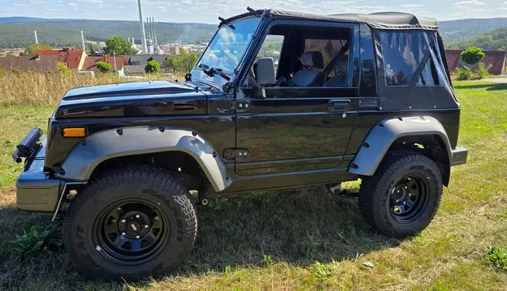 Suzuki Samurai